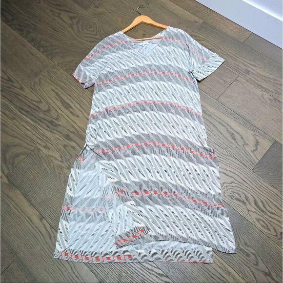 Asceno London x Amelia Graham Silk Kimono Midi Retro Bolt Print Dress in Black - Picture 9 of 13